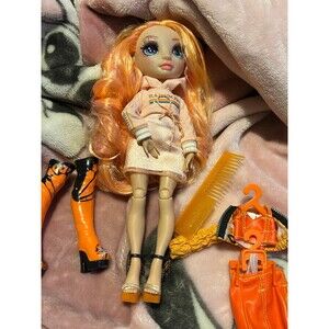 Rainbow High Poppy Rowan